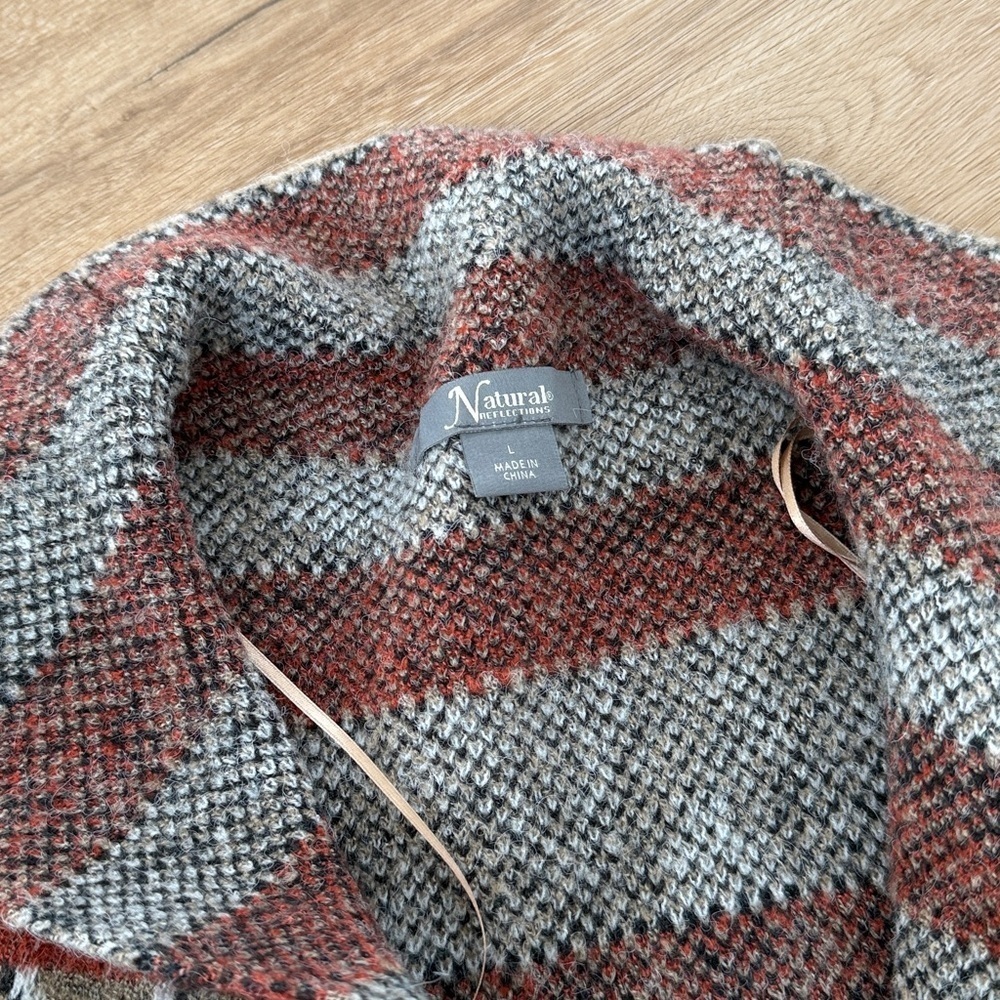Natural Reflections Cardigan - Picture 2 of 3